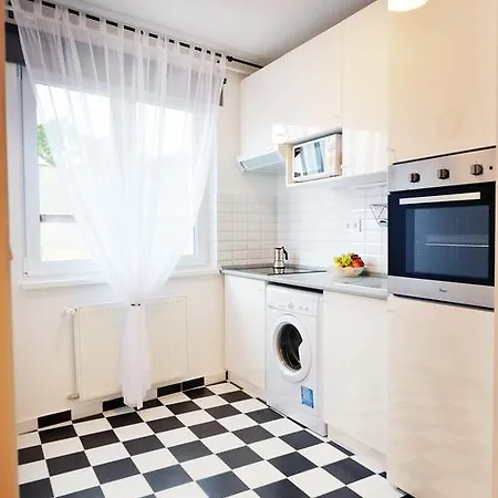 Enjoy Apartman Eger Exterior photo